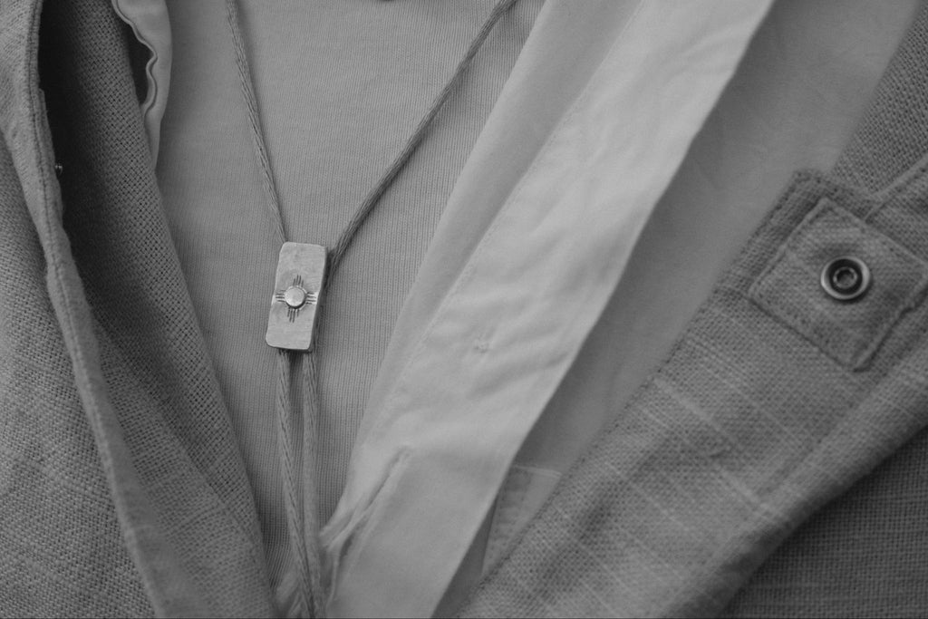 BOLO TIE //